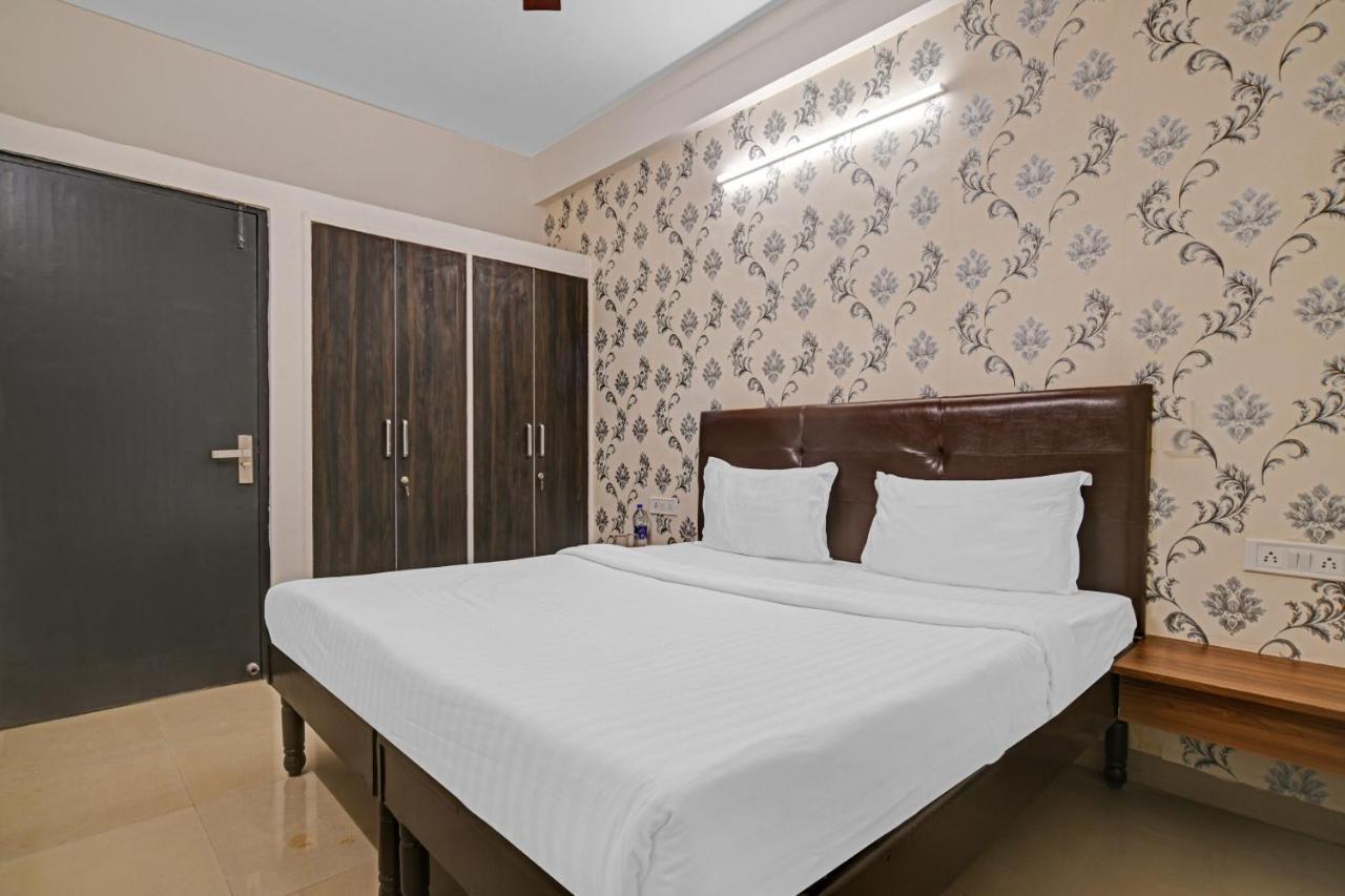 Collection O 84499 Hotel Nakshatra Inn 인도르 외부 사진