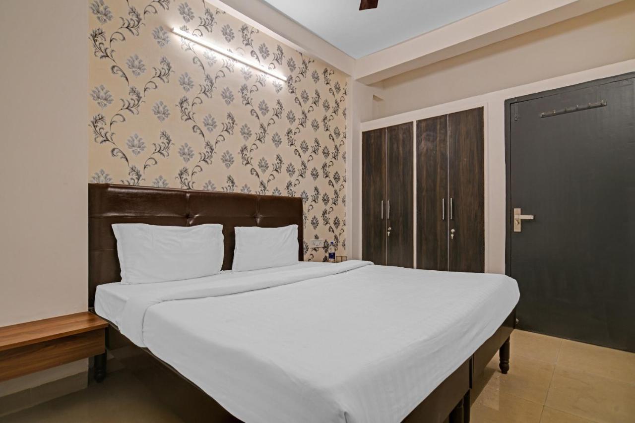 Collection O 84499 Hotel Nakshatra Inn 인도르 외부 사진